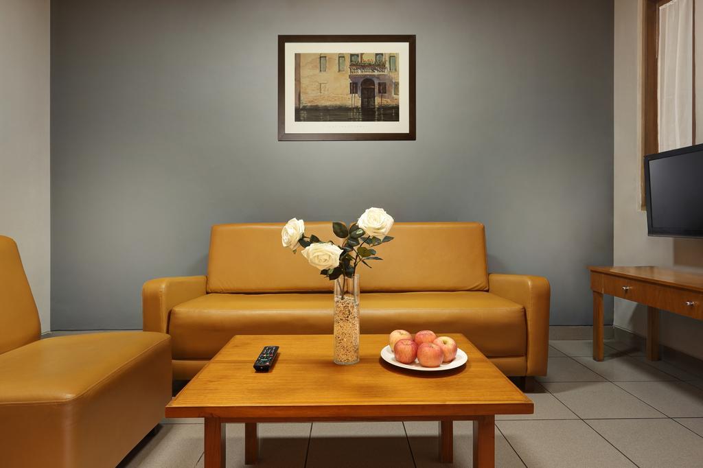 Ilos Hotel Bandung Exterior foto