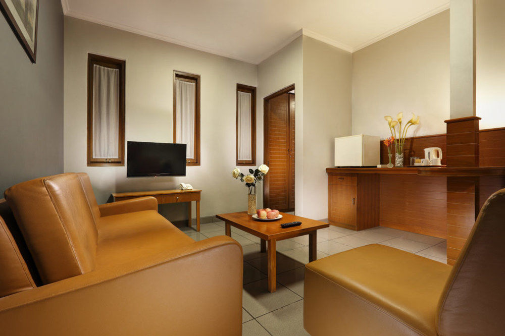 Ilos Hotel Bandung Exterior foto