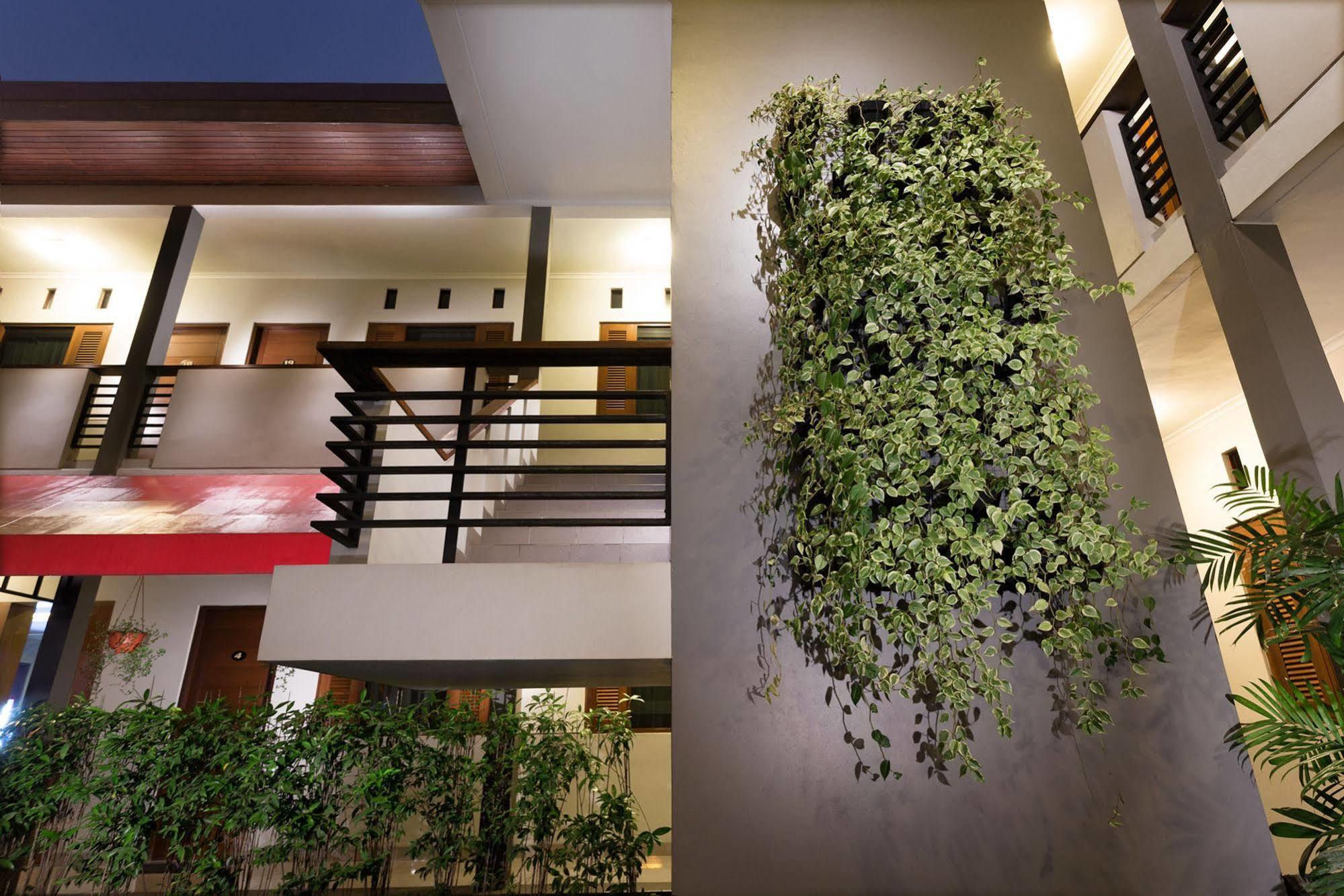 Ilos Hotel Bandung Exterior foto